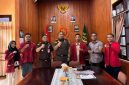 Foto Bersama Usai Hearing Kasus Dugaan korupsi BTT Kepulauan Sula. (Rakyatmu)
