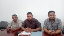 Pansus DPRD Kabupaten Pulau Taliabu Menyampaikan Hasil Penelusuran Pinjaman Daerah. (RakyatMu) 