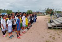 Kepala Dispora Pulau Taliabu saat memberikan arahan. (Rakyatmu/Istimewa)