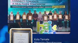 Foto Bersama pada Penerimaan Penghargaan Skrining Bayi Baru Lahir di Balai Kartini, Jakarta