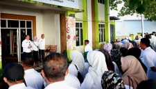 Sekda Kota Ternate, Rizal Marsaoly Pimpin Apel Pagi di Disperindag Kota Ternate