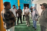Wakil Gubernur Maluku Utara Sarbin Sehe memantau hasil akhir proyek pembangunan cold storage di Kota Ternate. (Istimewa)