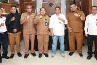Sekda dan KSOP Ternate saat foto bersama. Dok; Istimewa