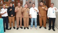 Sekda dan KSOP Ternate saat foto bersama. Dok; Istimewa