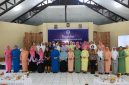 Foto Bersama Usai Pengukuhan Ketua Gabungan Organisasi Wanita Kota Ternate