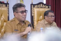 Wakil Wali Kota Tidore, Ahmad Laiman memimpin rapat teknis penerapan kebijakan ini bersama Sekda Ismail Dukomalamo dan Asisten Administrasi Umum Syofyan Saraha di Aula Sultan Nuku. (Istimewa)