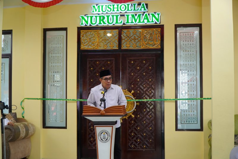 Wakil Wali Kota Tidore Kepulauan, Maluku Utara, Ahmad Laiman, menghadiri peresmian Musala Nurul Iman di RW 01 Kelurahan Gurabati, Kecamatan Tidore Selatan. (Istimewa)