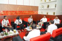 Wali Kota Tidore Kepulauan Muhammad Sinen bersama Wakil Wali Kota Ahmad Laiman menerima kunjungan Kepala Rutan Kelas II B Soasio, Agus Setyawan. (Istimewa)