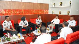 Wali Kota Tidore Kepulauan Muhammad Sinen bersama Wakil Wali Kota Ahmad Laiman menerima kunjungan Kepala Rutan Kelas II B Soasio, Agus Setyawan. (Istimewa)