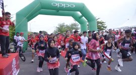 Peserta dilepas oleh Wakil Wali Kota Tidore Kepulauan Ahmad Laiman, didampingi Sekretaris Daerah Ismail Dukomalamo. (Istimewa)