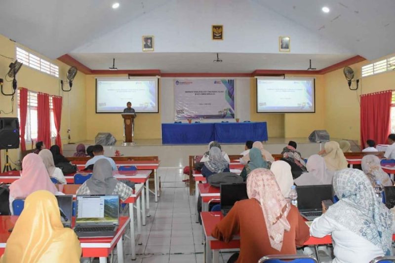 Pembukaan Bimtek Pengajar Utama Bahasa Daerah di Kota Tidore Kepulauan. (Humas Tidore)