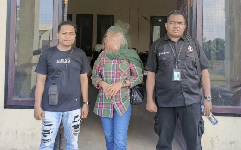 YBH Kapita Sula Dampingi Klien. Foto: Setiawan