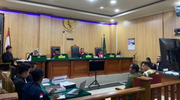 Sidang Kasus Korupsi alan Sentra Perkebunan Desa Sanihaya dan Desa Modapuhi, Kabupaten Kepulauan Sula Terkait Keterangan Saksi JPU Kejari di Pengadilan Tipikor Ternate. (RakyatMu)