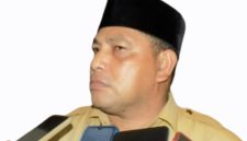Sekretaris Daerah Kabupaten Kepulauan Sula, Muhlis Soamole. (Istimewa)