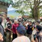Satpol-PP Kota Ternate saat Melakukan Penertiban Pedagang Hewan Kurban. (Istimewa)