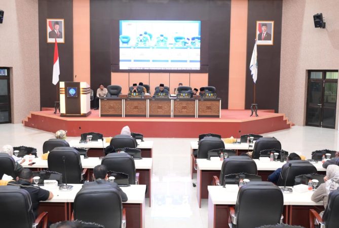 Paripurna ke-2 Masa Sidang II Tahun 2026 Tentang Penjelasan Ranperda Inisiatid Pemerintah Kota Ternate dan DPRD
