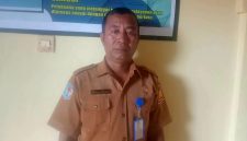 Kepala Disperpus Kabupaten Pulau Taliabu, Buhran Garusu. (Dok.RakyatMu)