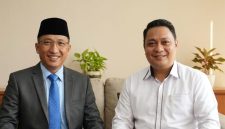 Wali Kota Ternate, M. Tauhid Soleman dan Kepala BP2RD Kota Ternate, Mochtar Hasim. Foto: Istimewa