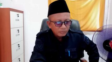 Kepala UPTD Samsat Kabupaten Pulau Taliabu, Mudali Buton. (RakyatMu)