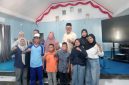 Kepala Dikbud Kabupaten Pulau Taliabu, Damrudin Rahman Lepas Peserta Lomba Festival Tunas Bahasa Ibu Tingkat Provinsi Maluku Utara. (Ikhy)
