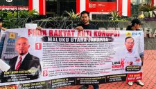Front Rakyat Anti Korupsi Maluku Utara Gelar Aksi di Depan Kantor Pusat PT. PLN Persero. (Yasim for RakyatMu)