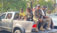 Foto: Empat Anak Punk Ditertibkan Satpol-PP Kota Ternate. (RakyatMu)