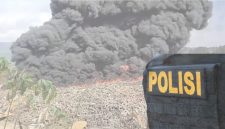 Pembakaran Ban di PT IWIP, Halmahera tengah pada Senin, 31 Agustus 2026. (RakyatMu)