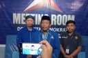 Ketua DPC Partai Demokrat, Taufik Taoib Didampingi Sekretis DPC dan Tim Hukum. (RakyatMu)