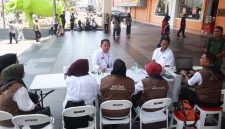 Sekda Kota Ternate, Dr. Rizal Marsaoly Sidak Pos Pelayanan