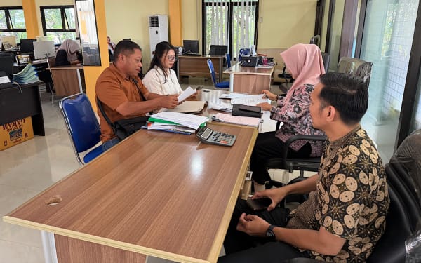 Kunjungan studi tiru Bapenda Kabupaten Halmahera Tengah  ke BP2RD Kota Ternate