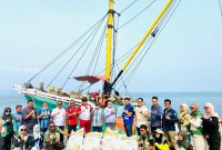 pupuk organik dari Kementerian Pertanian tiba di Pelabuhan Bobong, Kabupaten Pulau Taliabu. (RakyatMu)