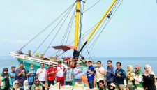 pupuk organik dari Kementerian Pertanian tiba di Pelabuhan Bobong, Kabupaten Pulau Taliabu. (RakyatMu)