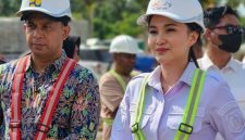 Gubernur Provinsi Maluku Utara, Sherly Tjoanda saat Melakukan Kunjungan ke Sekolah Rakyat di Halmahera Barat. (Istimewa)