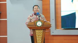 Sekda Kota Ternate, Dr. Rizal Marsaoly saat Jadi Pemateri di Ajang Peringatan Hari Pangan Sedunia. (Matox for RakyatMu)