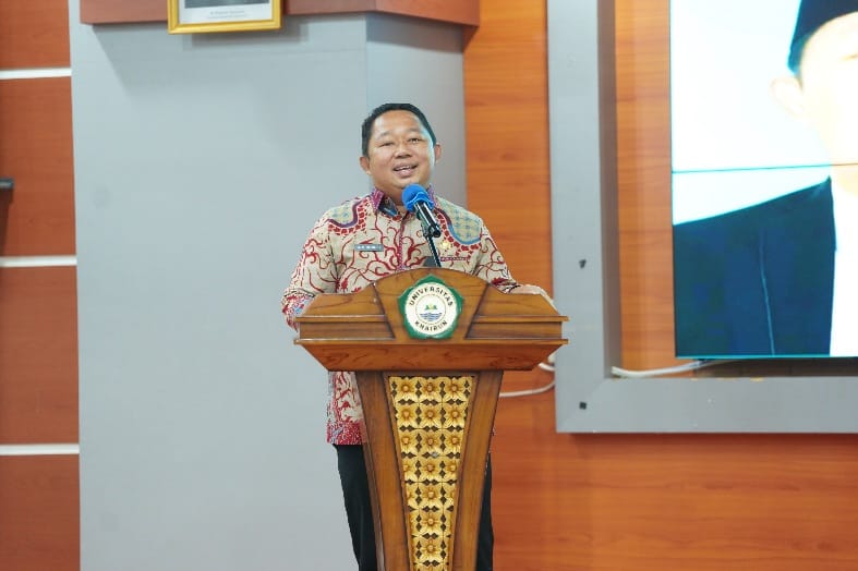 Sekda Kota Ternate, Dr. Rizal Marsaoly saat Jadi Pemateri di Ajang Peringatan Hari Pangan Sedunia. (Matox for RakyatMu)
